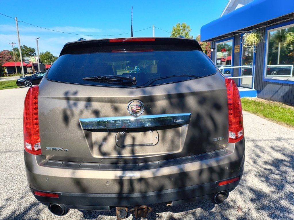 Used 2014 Cadillac SRX Luxury w/ Driver Awareness Package AWD/4WD image 4
