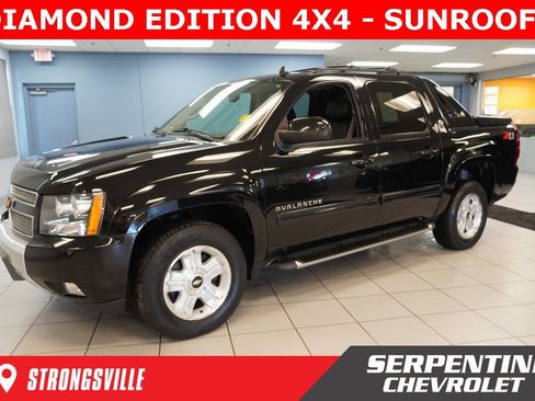 Used 2013 Chevrolet Avalanche LT w/ Suspension Package, Off-Road image 1