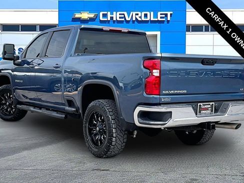 Used 2025 Chevrolet Silverado 2500 LT w/ Convenience Package AWD/4WD image 3