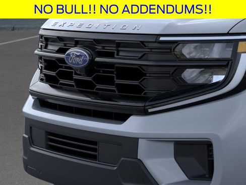 New 2025 Ford Expedition Active image 18