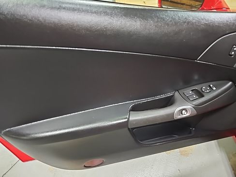 Used 2006 Chevrolet Corvette Convertible RWD image 17