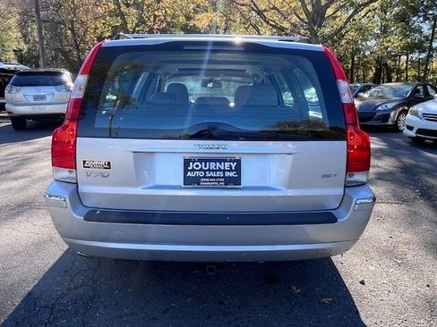 Used 2006 Volvo V70 2.5T image 5