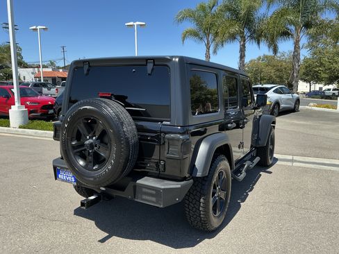 Used 2021 Jeep Wrangler Unlimited Sport AWD/4WD image 5