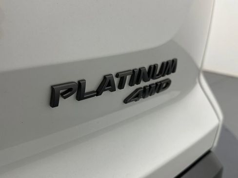 New 2026 Nissan Pathfinder Platinum AWD/4WD image 19