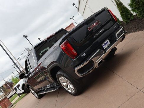 Certified 2022 GMC Sierra 1500 SLT w/ SLT Premium Plus Package AWD/4WD image 4