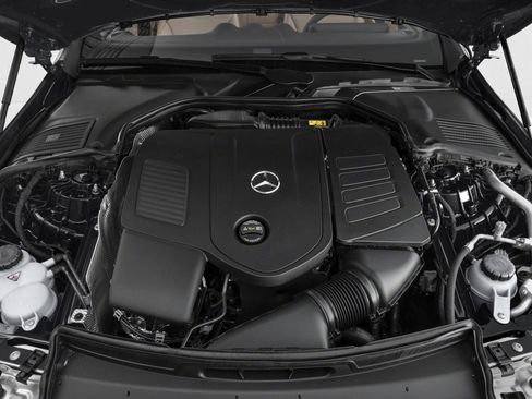 Certified 2026 Mercedes-Benz C 300 4MATIC Sedan image 8