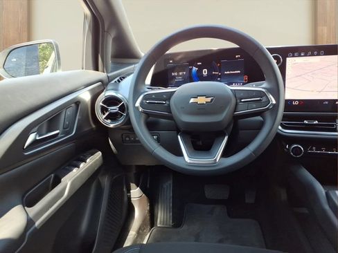 New 2026 Chevrolet Equinox EV LT FWD image 21
