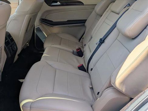 Used 2019 Mercedes-Benz GLS 550 4MATIC image 18