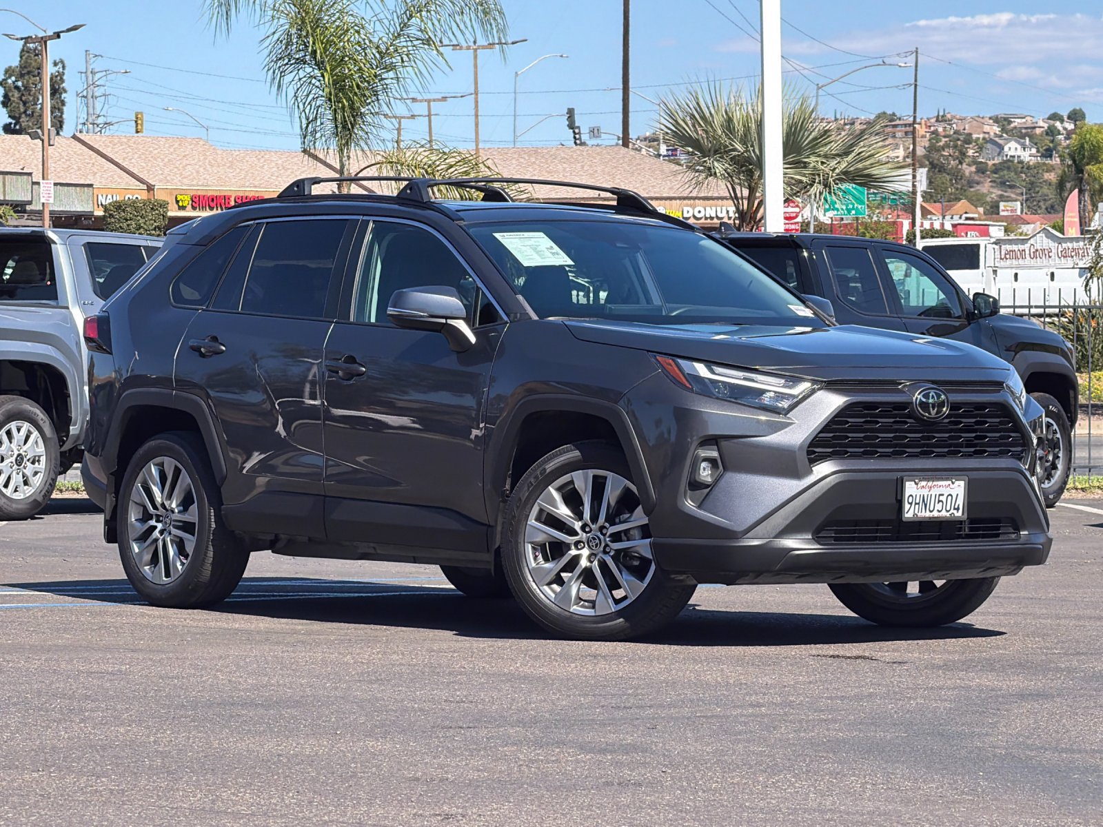 Used 2023 Toyota RAV4 XLE Premium FWD image 8