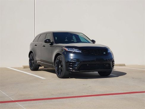 Used 2025 Land Rover Range Rover Velar Dynamic SE image 3