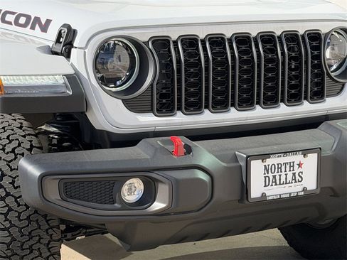 New 2025 Jeep Wrangler Unlimited Rubicon image 7
