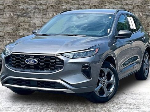 Used 2024 Ford Escape ST-Line w/ Tech Pack #1 AWD/4WD image 3