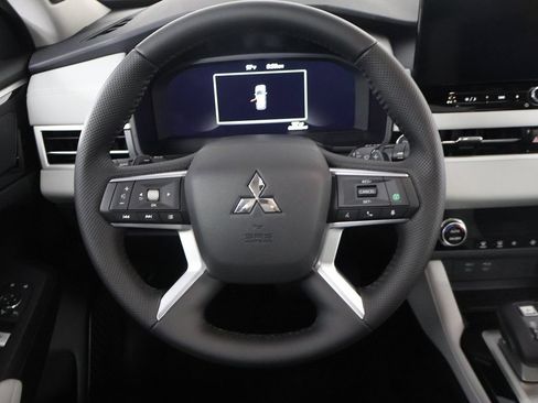 New 2025 Mitsubishi Outlander SE AWD/4WD image 41