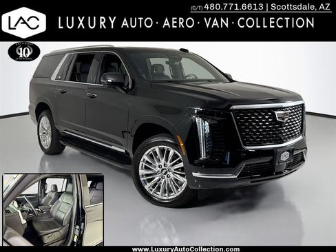 Used 2025 Cadillac Escalade ESV Premium Luxury image 1