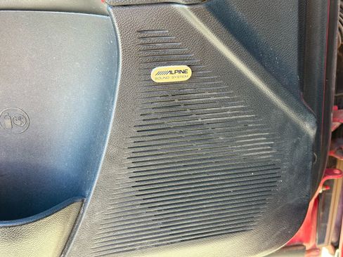 Used 2015 Dodge Challenger SXT Plus image 29