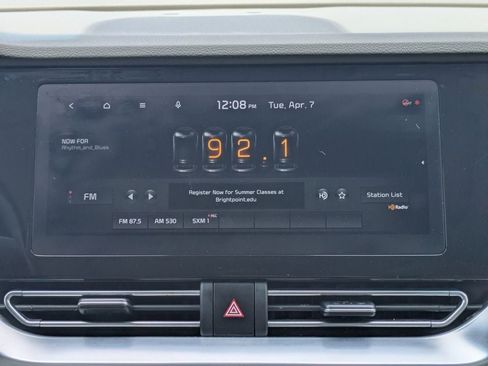 Used 2022 Kia Niro Touring Special Edition image 18