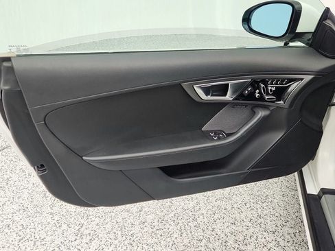 Used 2016 Jaguar F-TYPE S RWD image 11