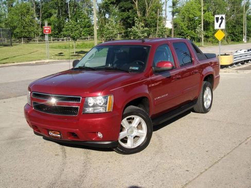 Used 2007 Chevrolet Avalanche LT w/ LT Preferred Equipment Group AWD/4WD image 4