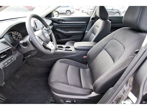 Used 2022 Nissan Altima 2.5 SV image 6