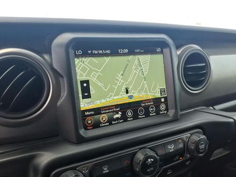 Used 2022 Jeep Wrangler Unlimited Sport AWD/4WD image 25