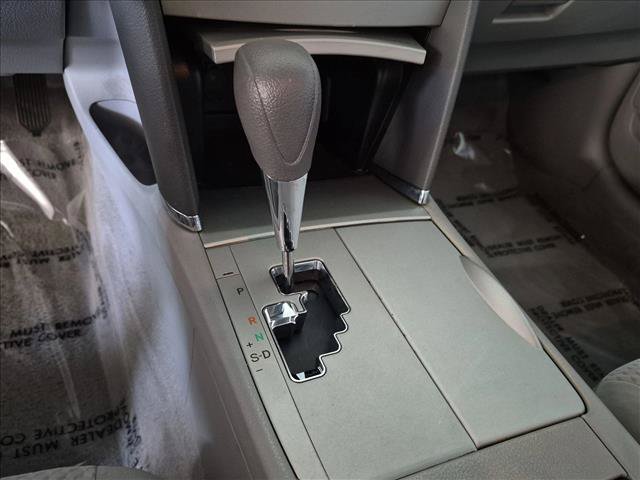Used 2011 Toyota Camry LE FWD image 12