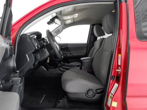 Used 2018 Toyota Tacoma SR RWD image 32