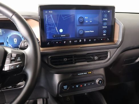 Used 2025 Ford Bronco Sport Outer Banks w/ Outer Banks Tech Package+ image 5