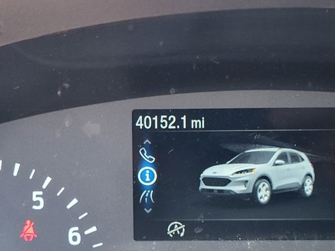 Certified 2022 Ford Escape SEL image 30