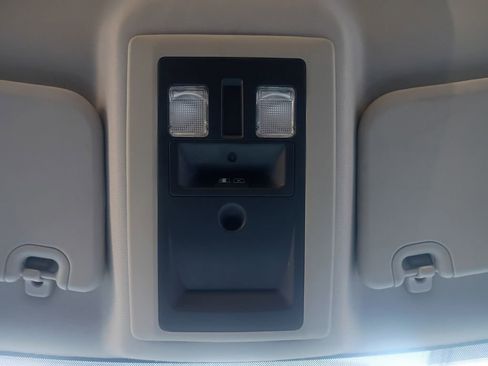 Used 2011 RAM 1500 Classic SLT image 7