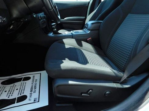 Used 2023 Dodge Charger SXT image 7