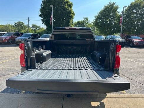 Used 2019 Chevrolet Silverado 1500 Custom w/ Custom Value Package AWD/4WD image 27