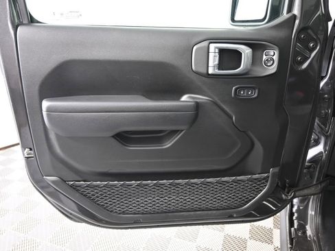 Used 2024 Jeep Wrangler Unlimited Sport AWD/4WD image 18