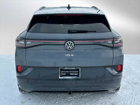 Used 2023 Volkswagen ID.4 Pro S Plus image 4