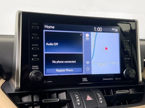 Used 2020 Toyota RAV4 Limited FWD image 27