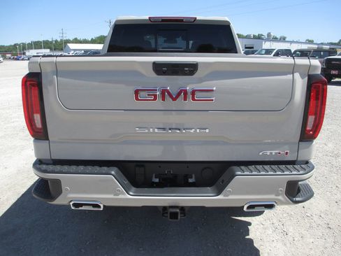 New 2026 GMC Sierra 1500 AT4 w/ AT4 Premium Package AWD/4WD image 6