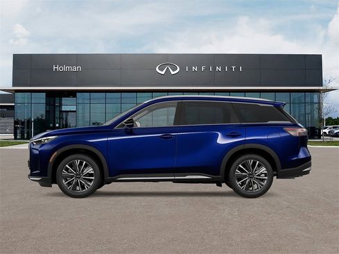 New 2026 INFINITI QX60 Luxe image 3