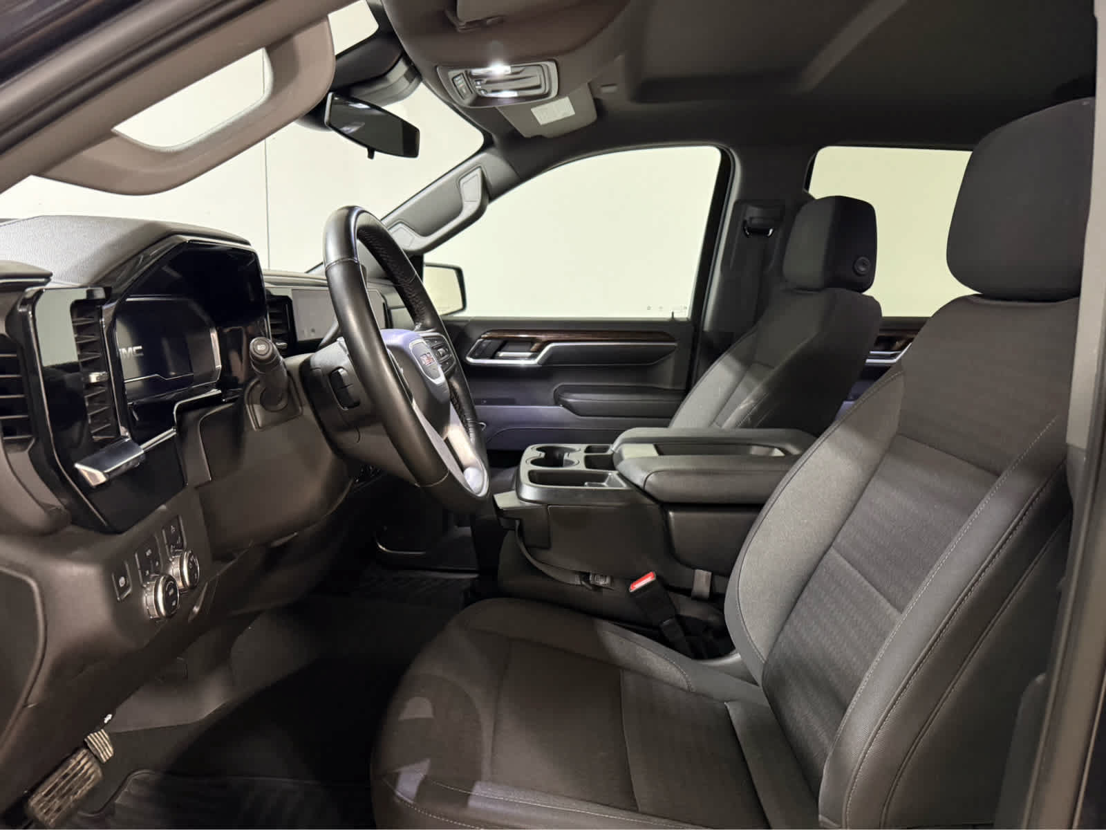 Used 2024 GMC Sierra 1500 SLE AWD/4WD image 13