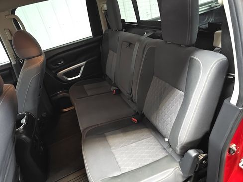 Used 2021 Nissan Titan SV w/ SV Convenience Package image 31