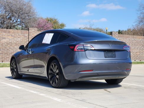 Used 2023 Tesla Model 3 Standard Range image 8