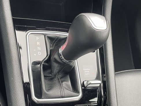 Used 2024 Jeep Compass Limited image 5