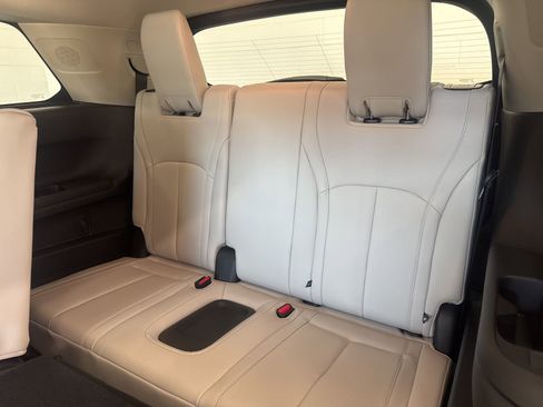 New 2026 INFINITI QX60 Luxe w/ Family Package image 32