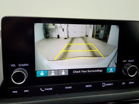 Used 2025 Honda Civic Sport image 18