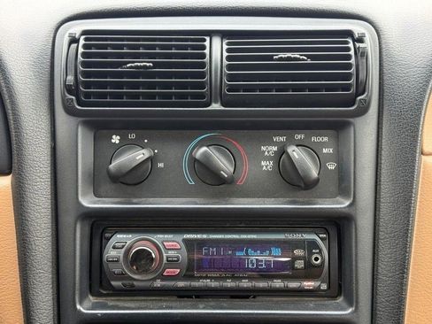 Used 1995 Ford Mustang GT image 16