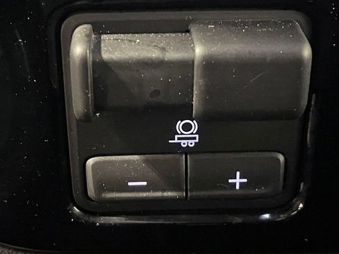 Used 2026 Chevrolet Silverado 1500 LT image 30