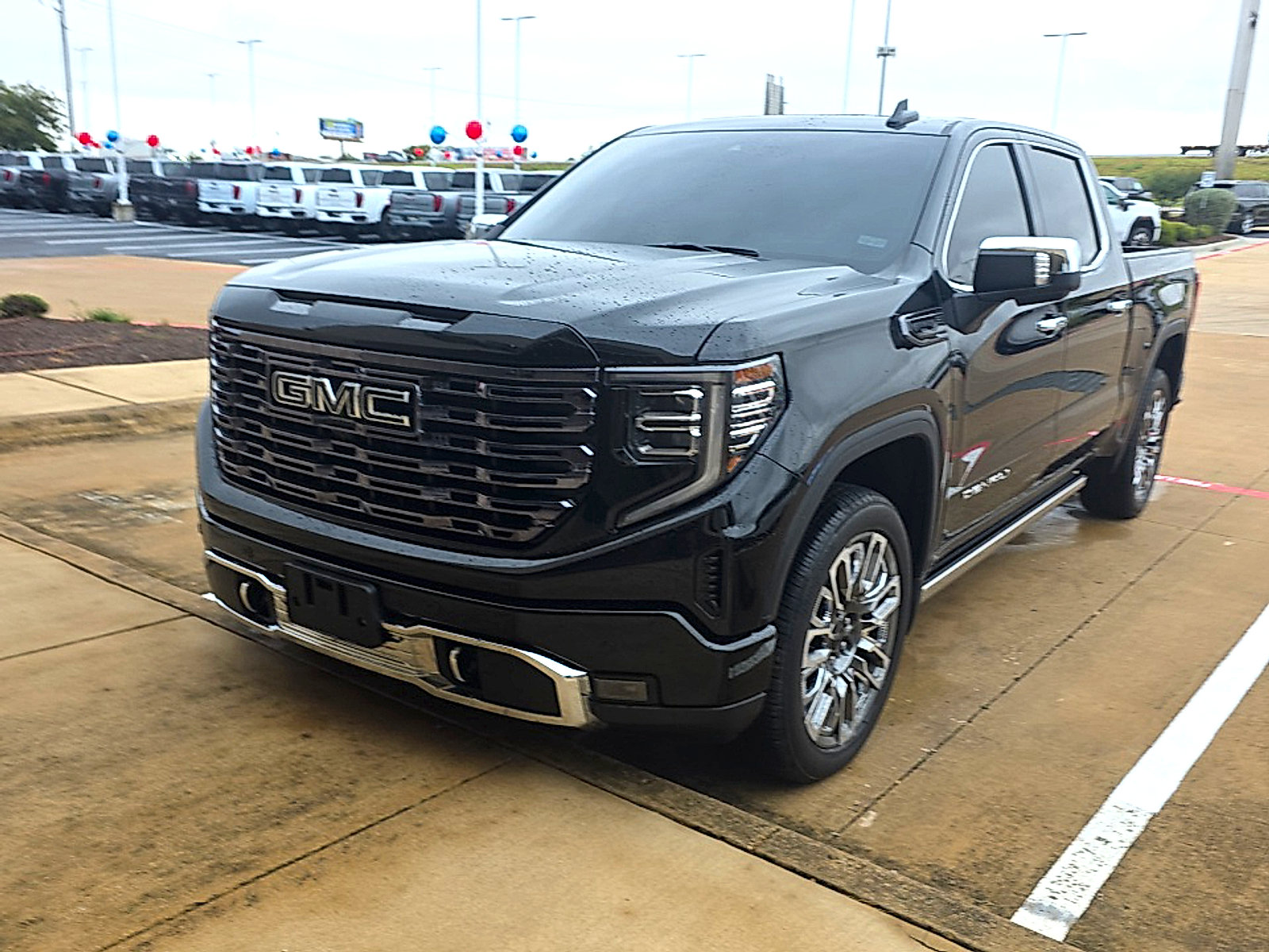 Used 2026 GMC Sierra 1500 Denali Ultimate AWD/4WD image 2