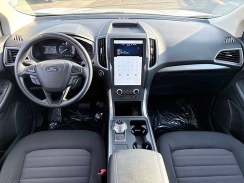 Used 2023 Ford Edge SE w/ Black Appearance Package AWD/4WD image 8