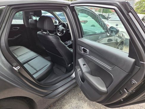Used 2025 Acura Integra FWD image 9