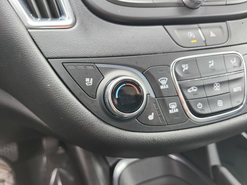 Used 2024 Chevrolet Malibu LT FWD image 9