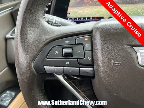 Used 2021 Cadillac Escalade Premium Luxury w/ LPO, Illumination Package image 20