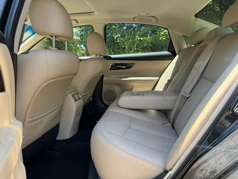 Used 2015 Nissan Altima 3.5 SL FWD image 13